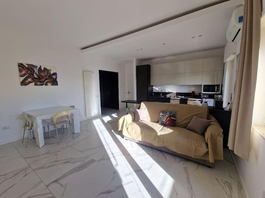 Casa Di Jeff Apartment เนเปิลส์ ภายนอก รูปภาพ